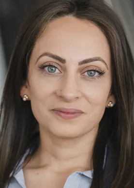 Giannoula Sourjit Singh, Rechtsanwaltskanzlei BÖRGERS, Fachanwälte für Baurecht, Architektenrecht, Immobilienrecht, Vergaberecht, Grundstücksrecht und Mietrecht - Berlin, Hamburg, Stuttgart, Nürnberg