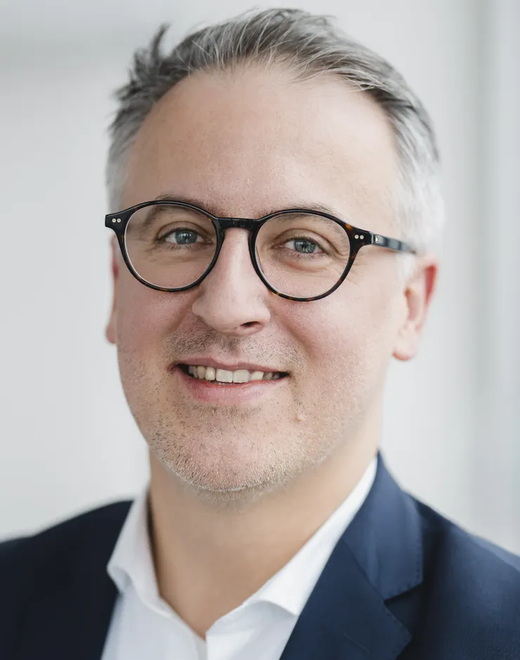 Dr. Jasper von Detten von der Rechtsanwaltskanzlei BÖRGERS, Fachanwälte für Baurecht, Architektenrecht, Immobilienrecht, Vergaberecht, Grundstücksrecht und Mietrecht - Berlin, Hamburg, Stuttgart, Nürnberg