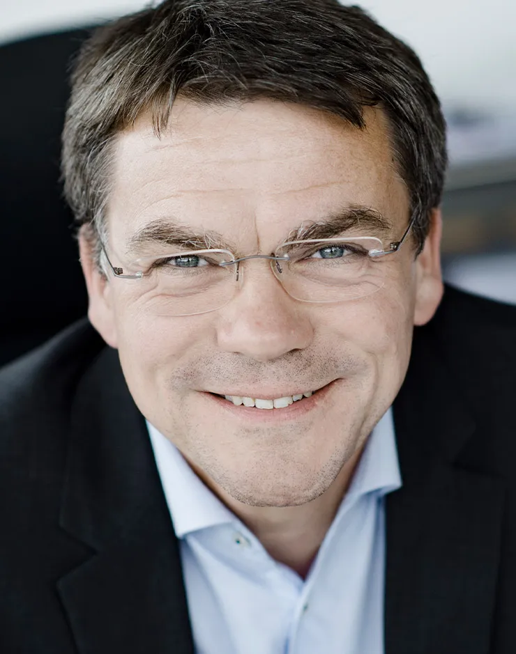 Ralf Heuer von der Rechtsanwaltskanzlei BÖRGERS, Fachanwälte für Baurecht, Architektenrecht, Immobilienrecht, Vergaberecht, Grundstücksrecht und Mietrecht - Berlin, Hamburg, Stuttgart