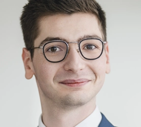 Alexander Gök, Rechtsanwaltskanzlei BÖRGERS, Fachwanwälte für Baurecht, Architektenrecht, Immobilienrecht, Vergaberecht, Grundstücksrecht und Mietrecht - Berlin, Hamburg, Stuttgart, Nürnberg